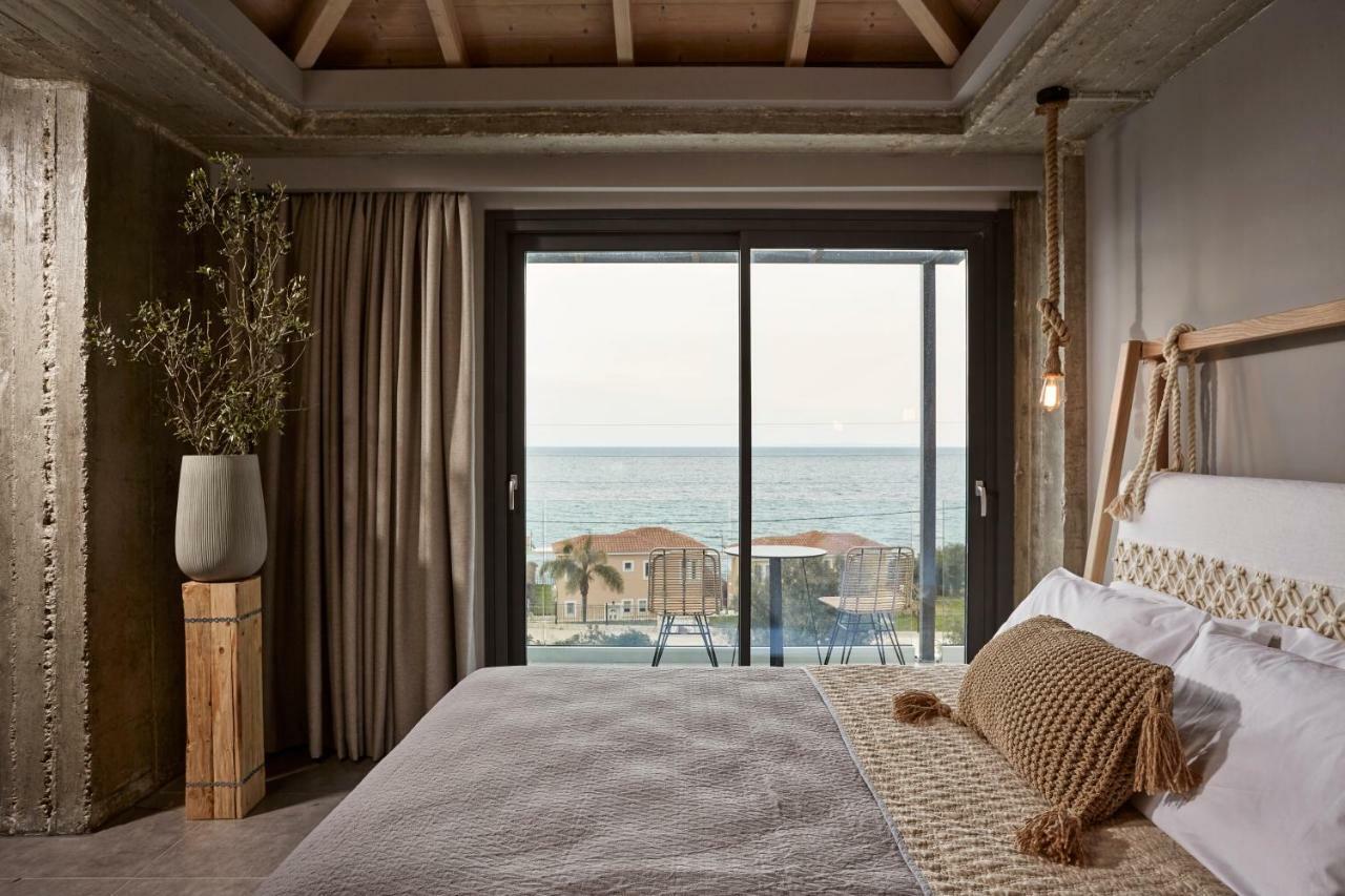 Villa Sea Front Spathion Exterior photo